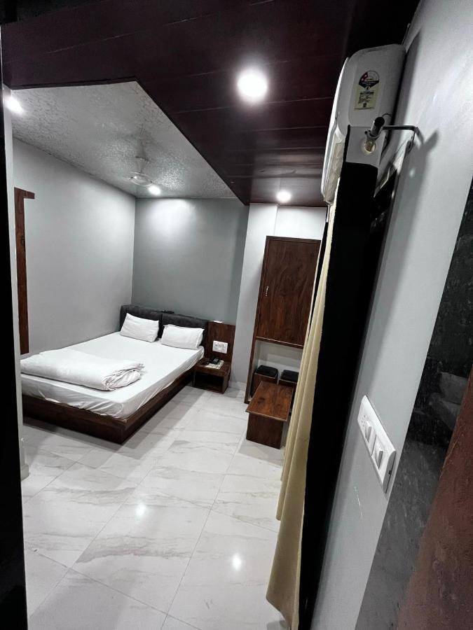 Hotel Shankar Удджайн Экстерьер фото